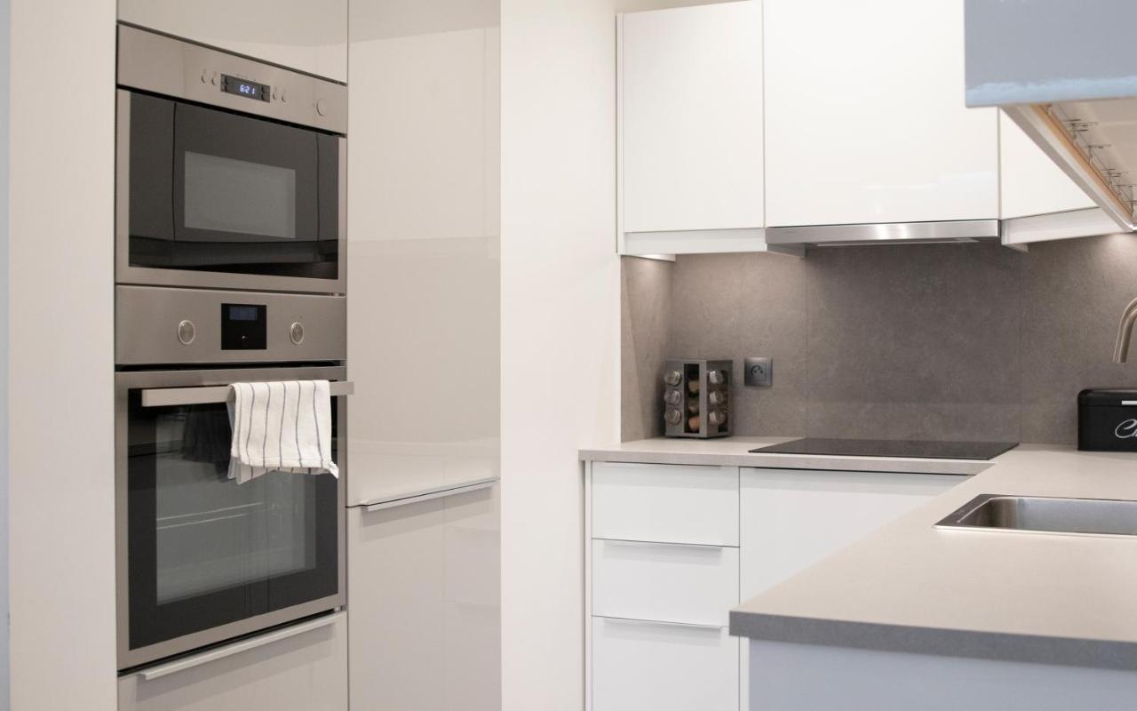 Cztery Oceany, Apartament Blisko Plazy, Grey Apartment Gdansk Bagian luar foto